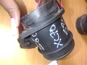 VOLVO S40 2002/V50/C30 MASS SENSOR FOR SALE DELIVERY AVAILABLE COUNTRY WIDE 