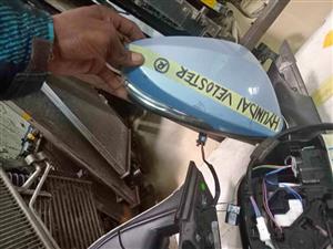 Hyundai veloster right side mirror