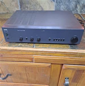 NAD 302 amp