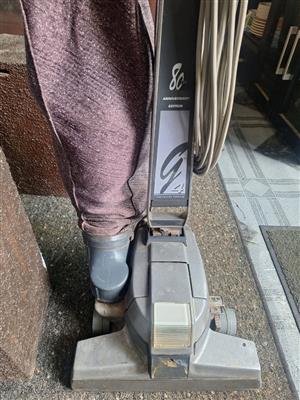 Kirby G4 vacuum cleaner