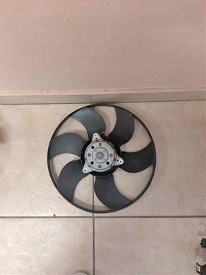 NP200 BIG FAN AIRCON TYPE WITH. MOTOR. FOR VARIOUS OTHER CARS.