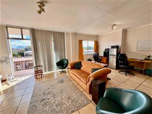 130SQM | SKY-HIGH 2 BEDROOM APARTMENT | PRICED TO SELL