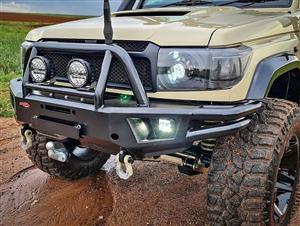 Onca Front Bumber Landcruiser 79