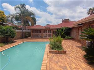 Sophisticated Living in Bartlett