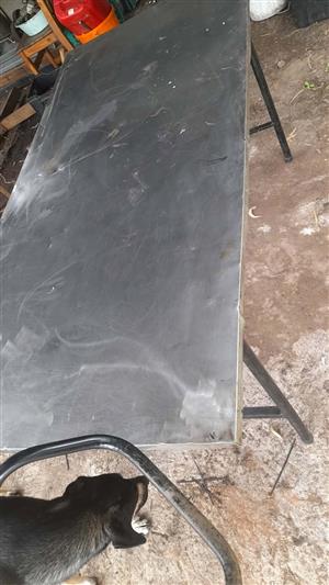 Stainless steel tafel en trollie