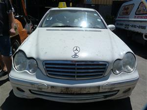 2004 Mercedes C200 Kompressor W203 AT - White