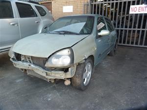Renault Clio II 16V 1.4 Petrol AT Green - 2005 SPARESBOYZ STRIPPING FOR SPARES