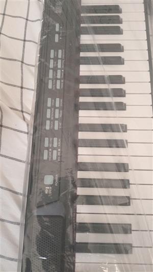 Sanchez piano keybord with 88 keys
