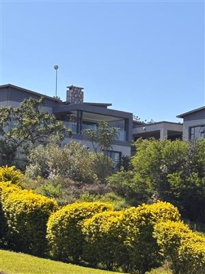 Stunning 4-Bedroom Home for Sale in Palm Lakes Estate