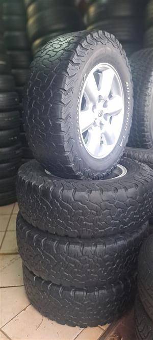 A set of 17inch mags and tyres for hilux bakkies 