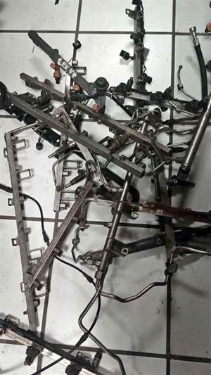 Bmw fuel rail and injectors