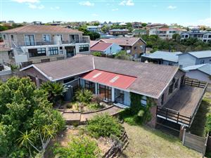 Two-Bedroom Home With Great Potential for Sale in Stilbaai-Wes