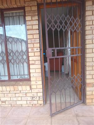3 bedroom house to Rent 