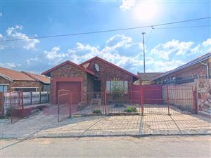 House For Sale in Ratanda