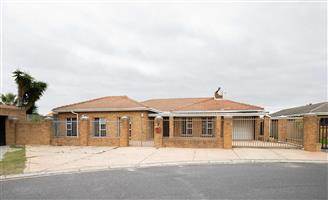 House Rental Monthly in Protea Heights