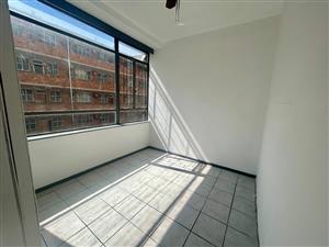Apartment For Sale in Sunnyside