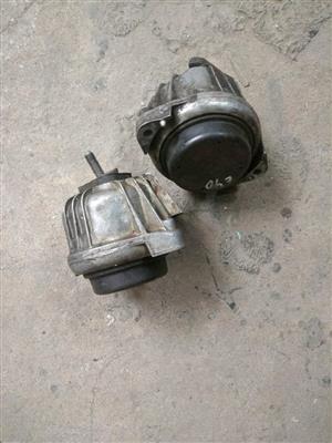 BMW E90 Engine mounting