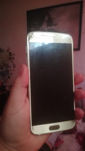 Samsung S6 in excellent working condition 
