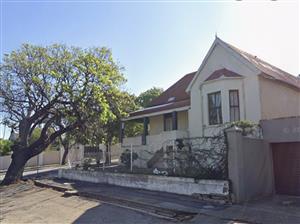 Prime Location – Walking Distance to Town