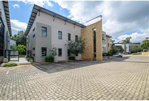 856m2 Office Space To For Sale in Equestria