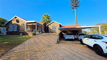 House For Sale in Glenvista