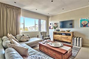 Apartment For Sale in Green Point