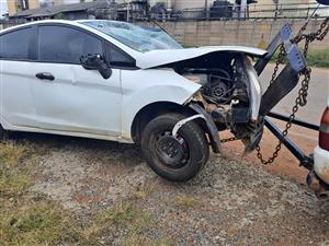 FORD FIESTA STRIPPING FOR SPARES