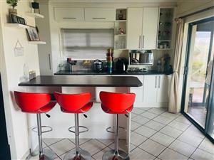 Beautiful Living home in Kidds Beach