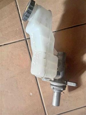 Toyota rav 4 2019 brake master cylinder