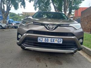 2017 Toyota Rav4 2.0  Automatic Petrol Brown Color  109000km  Leather seats  Reverse camera