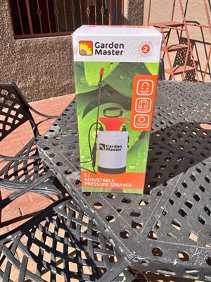 Gardena 5lt Sprayer new
