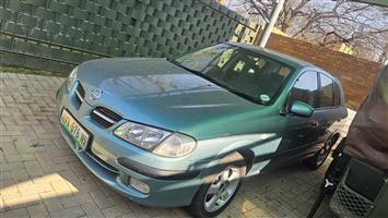 Nissan Almera