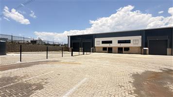WAREHOUSE TO LET IN SAMRAND, CENTURION