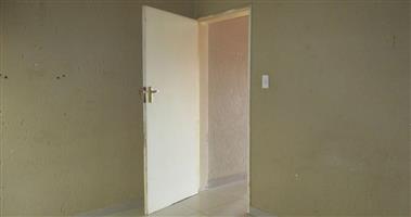 Apartment For Sale in Glenvista