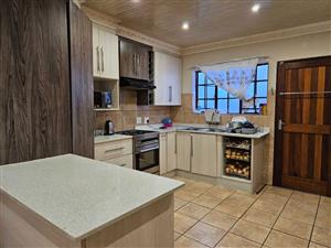 House For Sale in Theresapark & Ext