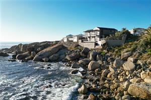 A Rarity in a Quiet Pocket of Bakoven Right on the Water’s Edge