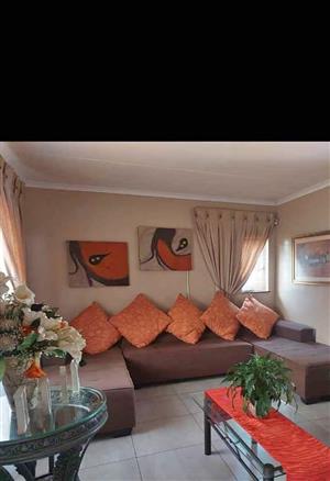 Lounge Suite - including 4 Cushions