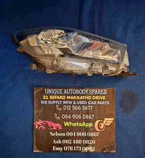 Toyota Hilux GD6 Right Headlight