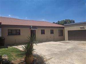 Spacious 4-Bedroom Family Home to Rent – Van Dyk Park, Boksburg