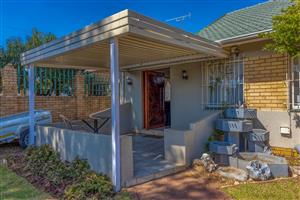 House For Sale in Claremont