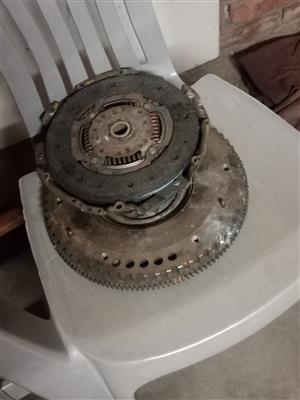 Renault Clio engine parts 