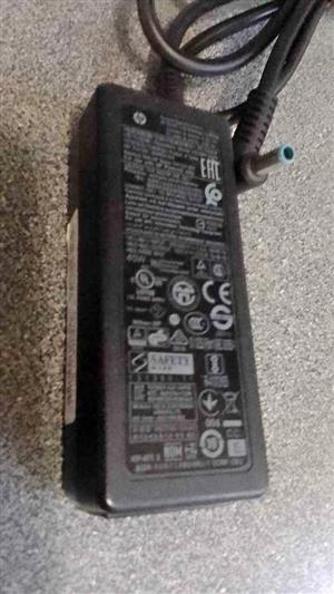 PRE-OWNED 45W HP BLUE-PIN LAPTOP CHARGER