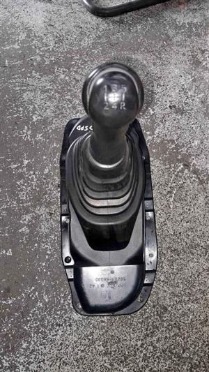 TOYOTA HILUX GD6 5 speed diesel GEAR LEVER and housing complete for sale