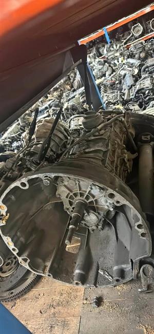 Nissan navara VQ40. 6 speed 4x4 Gearbox.