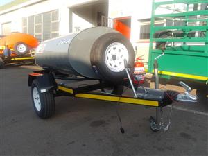 1000L TANKER FOR DIESEL // PARAFFIN SINGLE AXLE BRAKED