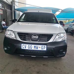 2014 NISSAN NP200 1.6 CANOPY 76 000KM WHITE COLOR MANUAL PETROL 