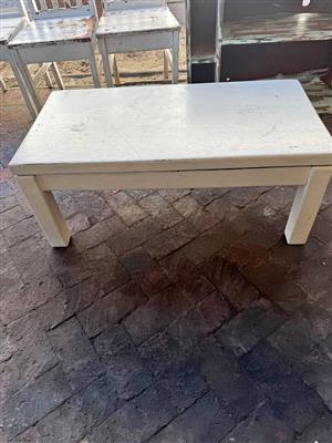 White solidwood coffee table