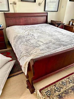 Double sleigh bed base and 2 matching pedestals