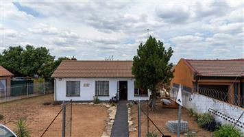 House For Sale in Soshanguve