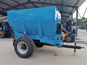 MANURE SPREADERS